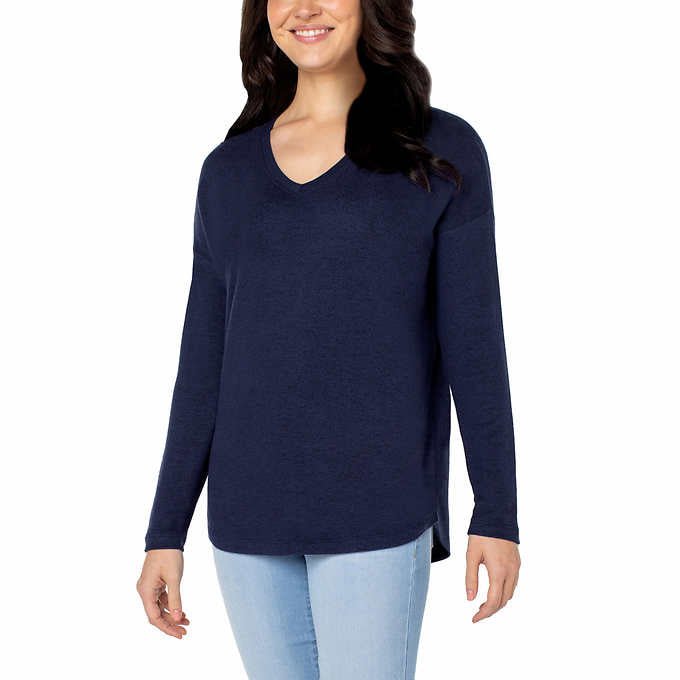 Well Worn Women's V-Neck Top