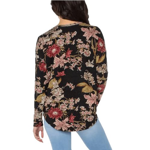 Well Worn Women's V-Neck Top