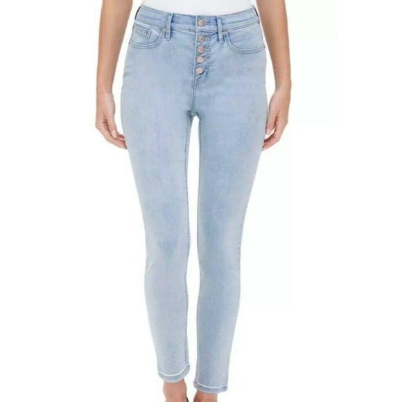 Calvin Klein High Rise Jeans - Timeless Elegance & Comfort