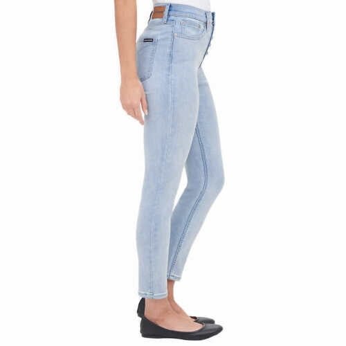 Calvin Klein High Rise Jeans - Timeless Elegance & Comfort