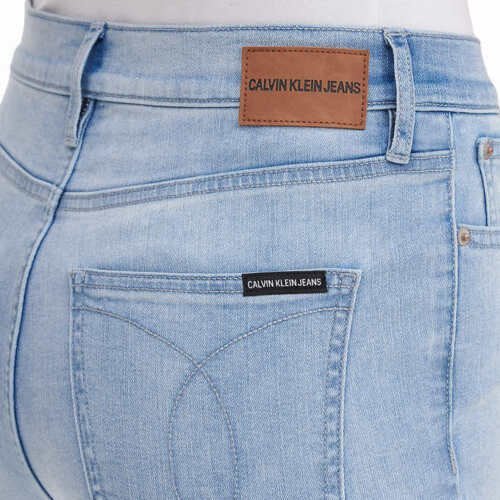 Calvin Klein High Rise Jeans - Timeless Elegance & Comfort