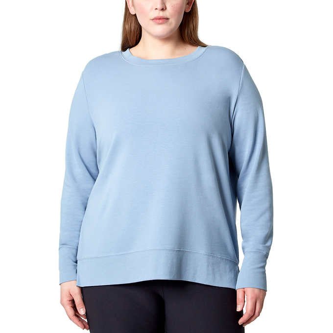 Mondetta Women's Lightweight Crewneck - Versatile and Comfortable Fashion Essential