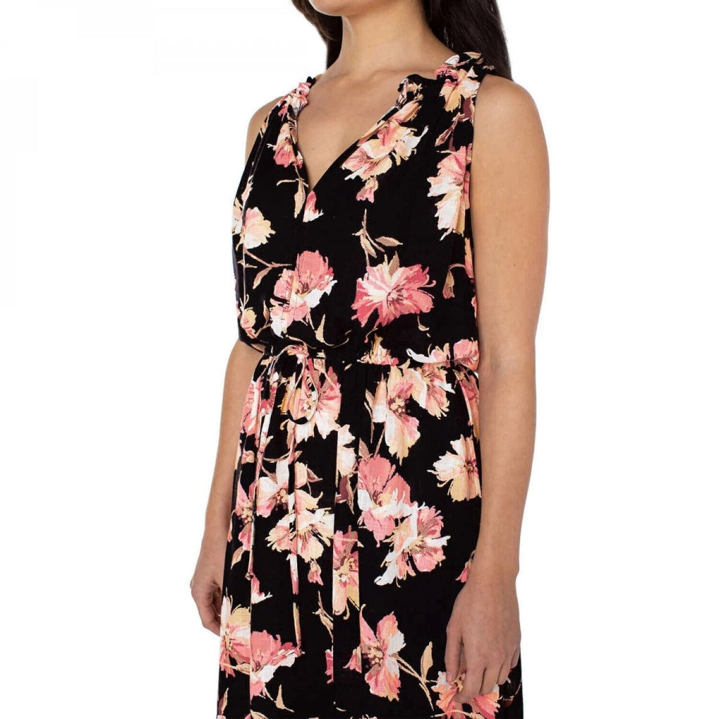 Sophisticated Silhouette for Various Occasions - Timeless Style for Casual or Formal Events